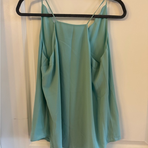 Loft Women's Green Tank Top - Picture 2 of 2